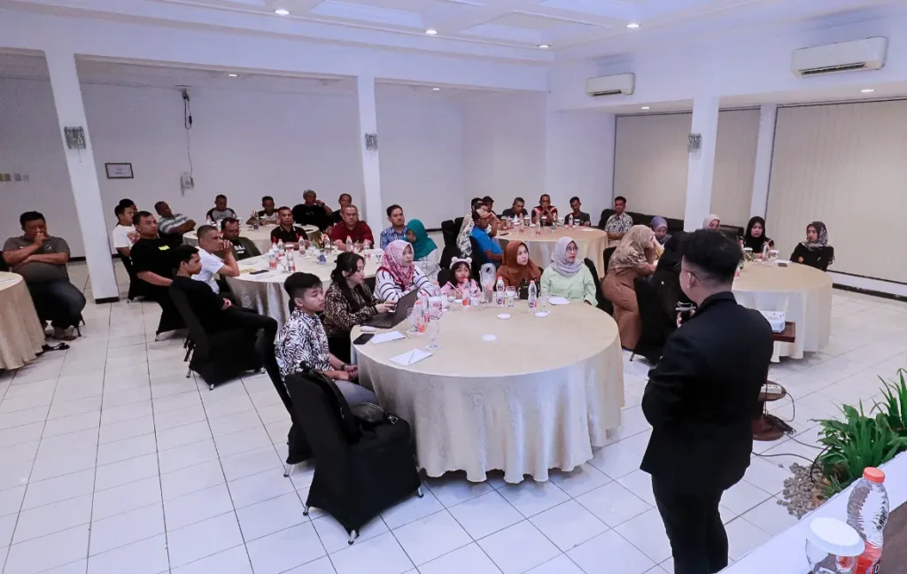 Narasumber Seminar Kewirausahaan Inspiratif & Interaktif
