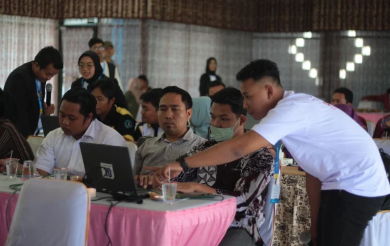 Pembicara Seminar Kewirausahaan yang Membuka Wawasan