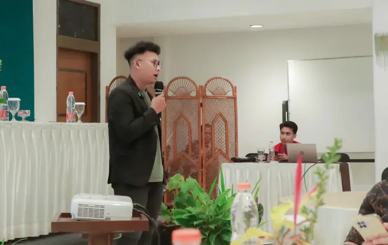 Pembicara Digital Marketing Berpengalaman - Muhamad Anik